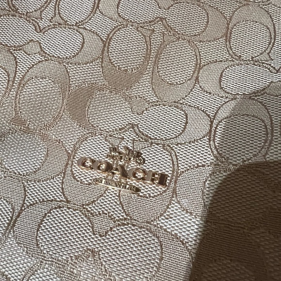 NWOT Coach - Beige & Cream "Jacquard Dufflette" Bag - Picture 15 of 16